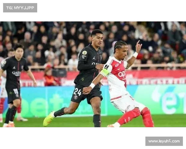 巴黎新援马尤卢首秀破门，恩里克盛赞其潜力